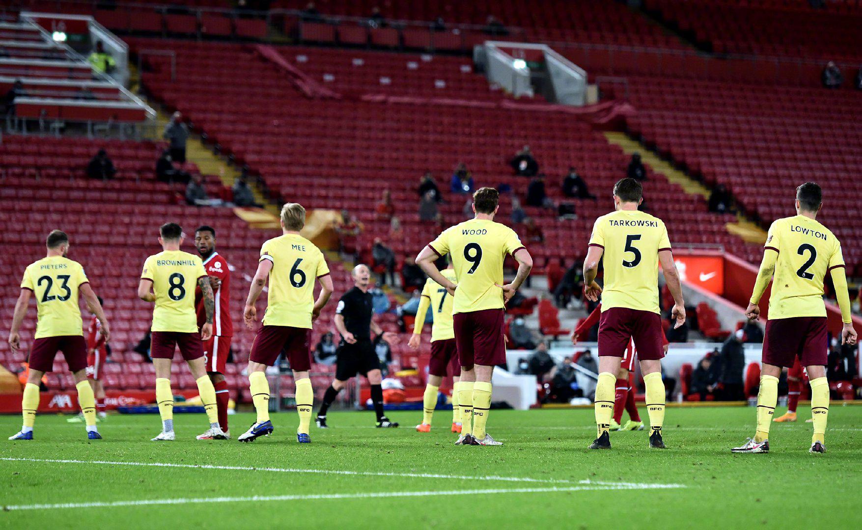 拜仁依舊穩 拜仁依舊穩